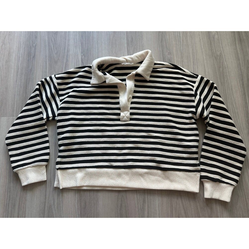 Blu Pepper Striped‎ Pullover size Small